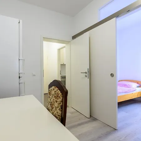 In Koeln-messe شقة